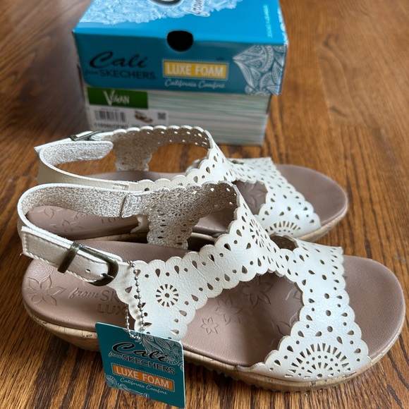 Skechers Cali Luxe Foam Beverlee Easy To Adore Vegan Wedges Cream & Cork Trim 8 - Picture 2 of 8